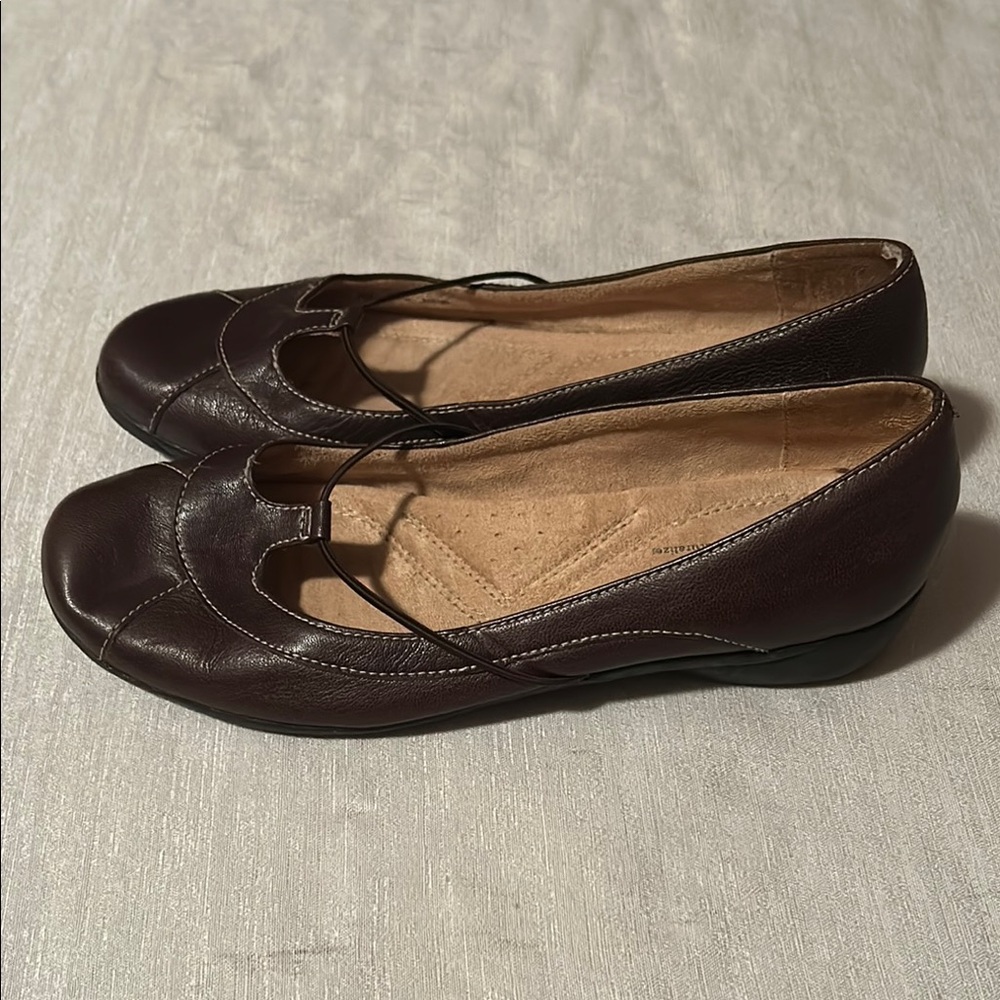 Natural Soul Brown Leather Flats - Picture 2 of 5